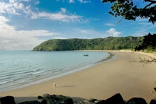 昆岛海滩美景。