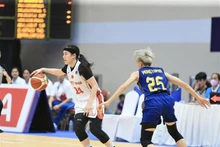 越南女子五人制篮球队以75-72的成绩战胜泰国队。（图片来源：越通社）