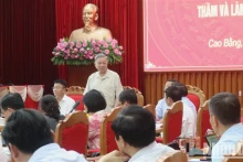 越南国家主席苏林与高平省省委举行工作会议。