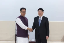 越南国家主席梁强会见印度议会事务与少数民族事务部长基伦·里吉朱。