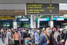 九·二国庆假期新山一机场每天旅客吞吐量可预计达12万人次。