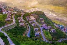 安沛省文振县秀丽乡的Le - Chapa度假旅游区。