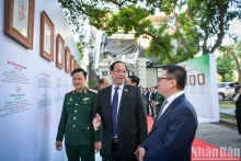 “著名战役与杰出将军”互动展在《人民报》社总部正式开展