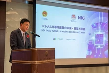 越南驻日本大使范光校在研讨会开幕式上致辞。