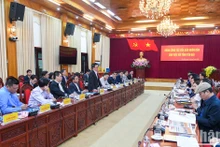 《人民报》社工作组造访安沛省【组图】