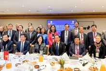 各位代表出席早餐工作座谈会。（图片来源：VGP）