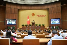 越南第十五届国会第六次会议场景。