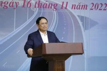越南政府总理范明正主持召开交通运输部门国家重点、重要工程和项目国家指导委员会第三次会议。（图片来源：越通社）