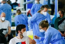 Covid-19疫苗接种。（图片来源：路透社）