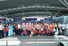 越南残疾人体育代表团启程赴柬参加第12届东盟残疾人运动会。（图片来源：越通社）