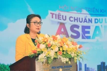 胡志明市旅游局副局长裴氏玉孝发表讲话。（图片来源：越通社）