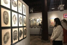 “文献古印”美术展。（图片来源：越通社）