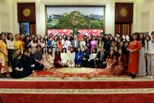 在中国越南人聚集一堂共庆新年 。（图片来源：越通社）