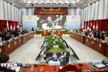 东盟各国央行行长与金融机构首席执行官政策对话会场景。