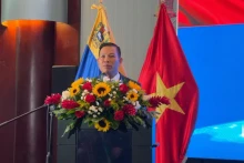 越南驻委内瑞拉大使武忠美在纪念典礼上发表讲话。（图片来源：越通社）