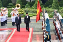 范明正总理主持马来西亚总理安瓦尔·易卜拉欣和夫人欢迎仪式【组图】