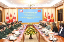 越南与加拿大第三次防务政策对话在河内举行。