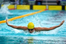 年轻游泳运动员阮光舜将参加世界游泳锦标赛。