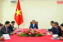 越南政府总理范明正与澳大利亚总理安东尼·阿尔巴尼斯通电话 。