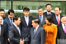 越共中央检查委员会会见越南驻外代表机构首席代表【组图】