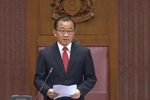 新加坡新任国会议长宣誓就职。（图片来源：越通社）