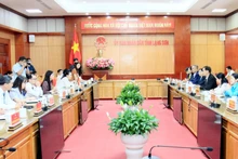 工作会谈场景。（图片来源：越通社）