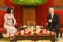 越共中央总书记阮富仲会见柬埔寨王国国会主席昆索达莉。