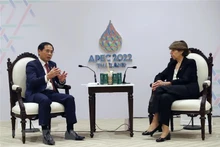 越南外交部部长裴青山会见法国外交部长卡特琳·科隆纳。（图片来源：越通社）