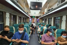 河内至海防铁路线客运量猛增。