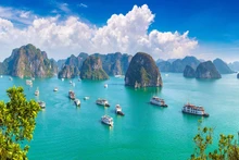 下龙湾。