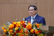 范明正总理发表讲话。（图片来源：VGP）