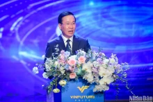 越南国家主席武文赏发表讲话。