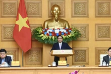 越南政府总理范明正与中国企业代表举行座谈会【组图】