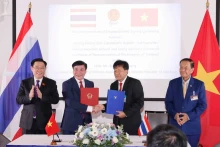 越南国会与泰国下议院签署合作备忘录。（图片来源：VGP）
