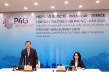 越南外交部常务副部长阮明宇主持2025年越南P4G峰会国际新闻发布会。（图片来源：图自《越南之声》）