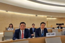 越南代表出席会议。（图片来源：tuyengiao.vn）