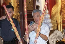 新加坡总理李显龙欣赏河内市夜景【组图】