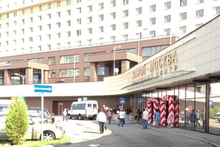 附图：河内-莫斯科大酒店、商业、文化中心。