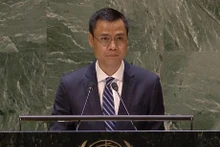 越南常驻联合国代表团团长邓黄江大使。