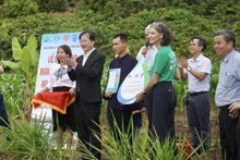 移交仪式现场。