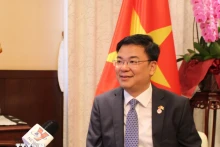 越南驻日本大使范光孝接受了越通社驻东京记者的采访。