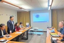 岘港市工作代表团与国际高尔夫旅游协会(IAGTO)举行工作会议。