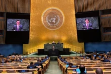 越南常驻联合国代表邓黄江大使在会议上发表讲话。