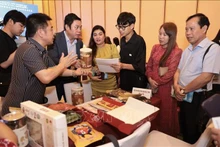 两国企业代表直接交流。