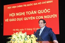 范明正总理发表讲话。（陈海 摄）