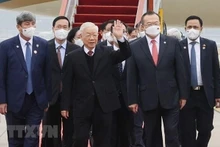 越共中央总书记阮富仲一行抵达北京，开始对中华人民共和国进行正式访问。（图片来源：越通社）