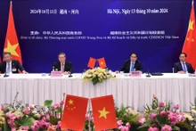 越南政府总理范明正与中国国务院总理李强出席越南—中国企业家座谈会【组图】