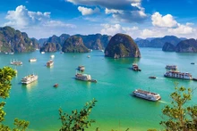下龙湾。