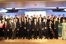 与会代表合影。