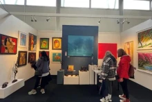 越南画作亮相英国“买得起艺术节” 。